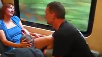 Trio Amateur Allemand Dans Un Train Chaud